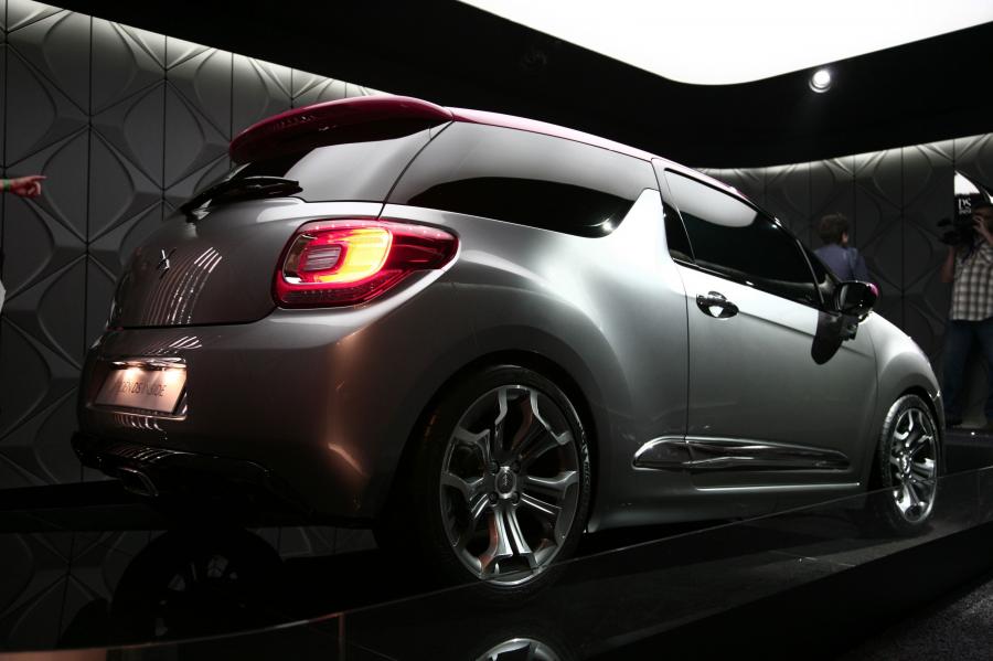  Citroen DS3 Inside Concept 2009 года  (фото 29 из 122)